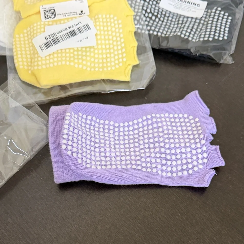 6 Pairs Amazon Women's Non-Slip Grip Toes Out Pilates/Yoga Socks.